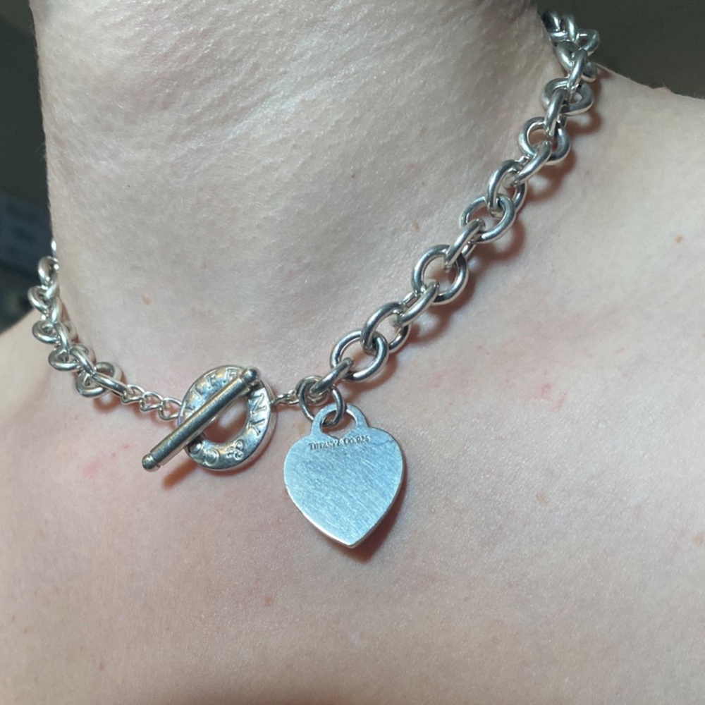 Vintage Tiffany & Co. Heart Toggle Necklace 17” - Picture 5 of 8